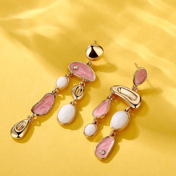 Saruda_Jewelry Jewelry - NEW Lady Baroque Freshwater Pearl Drop Earrings